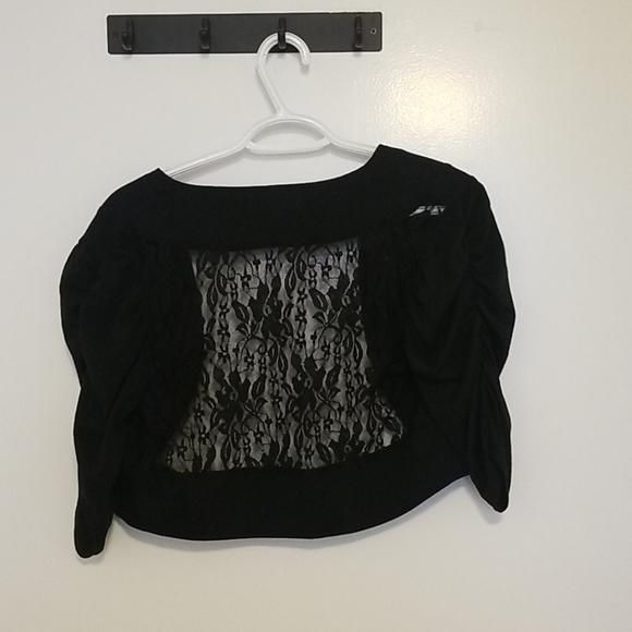 Black 3/4 Sleeve Laced Cropped Cardigan - Picture 2 of 2